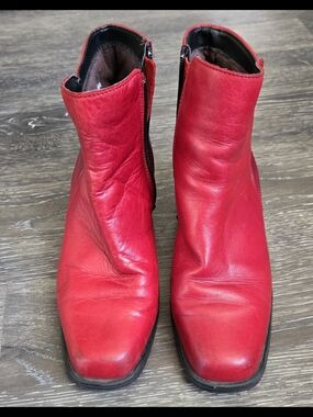 Vintage Christian Franchet Red Leather Ankle Boots Square Toe, 9 Made in Canada